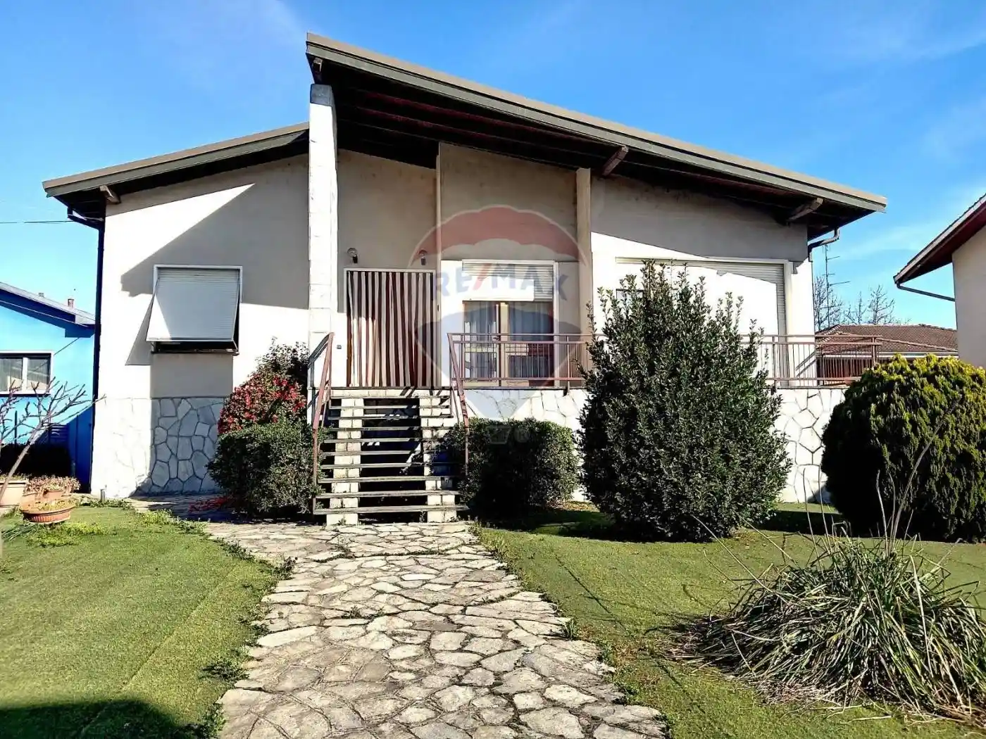 Villa in vendita a Galliate