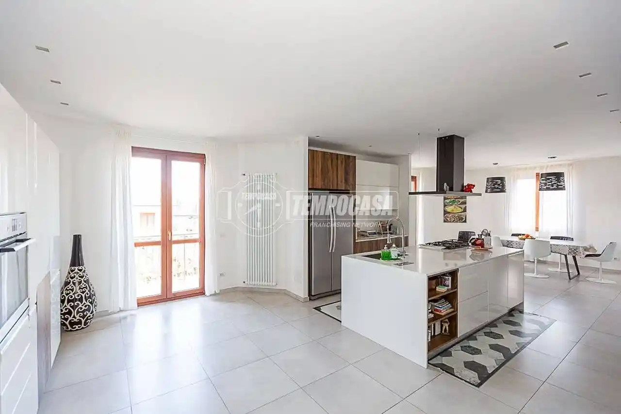 Appartamento in vendita a Pioltello