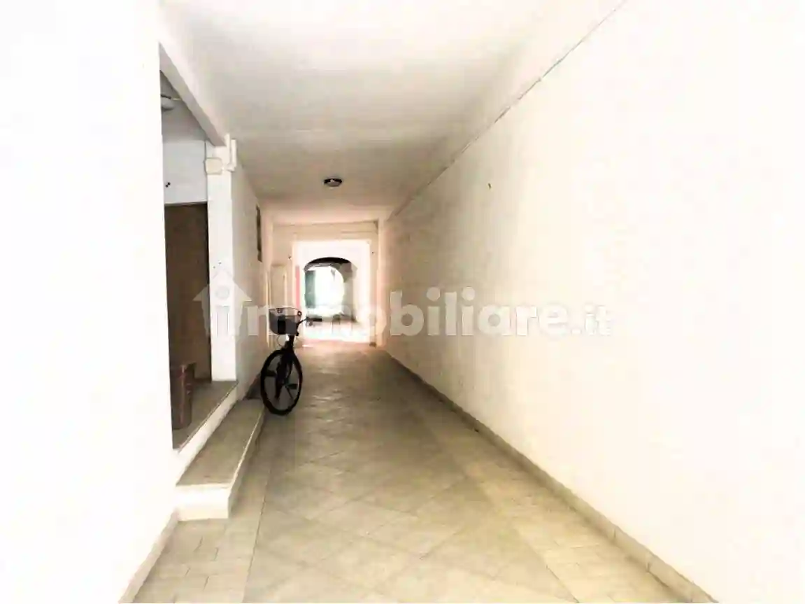 Palazzo - Edificio - foto 2