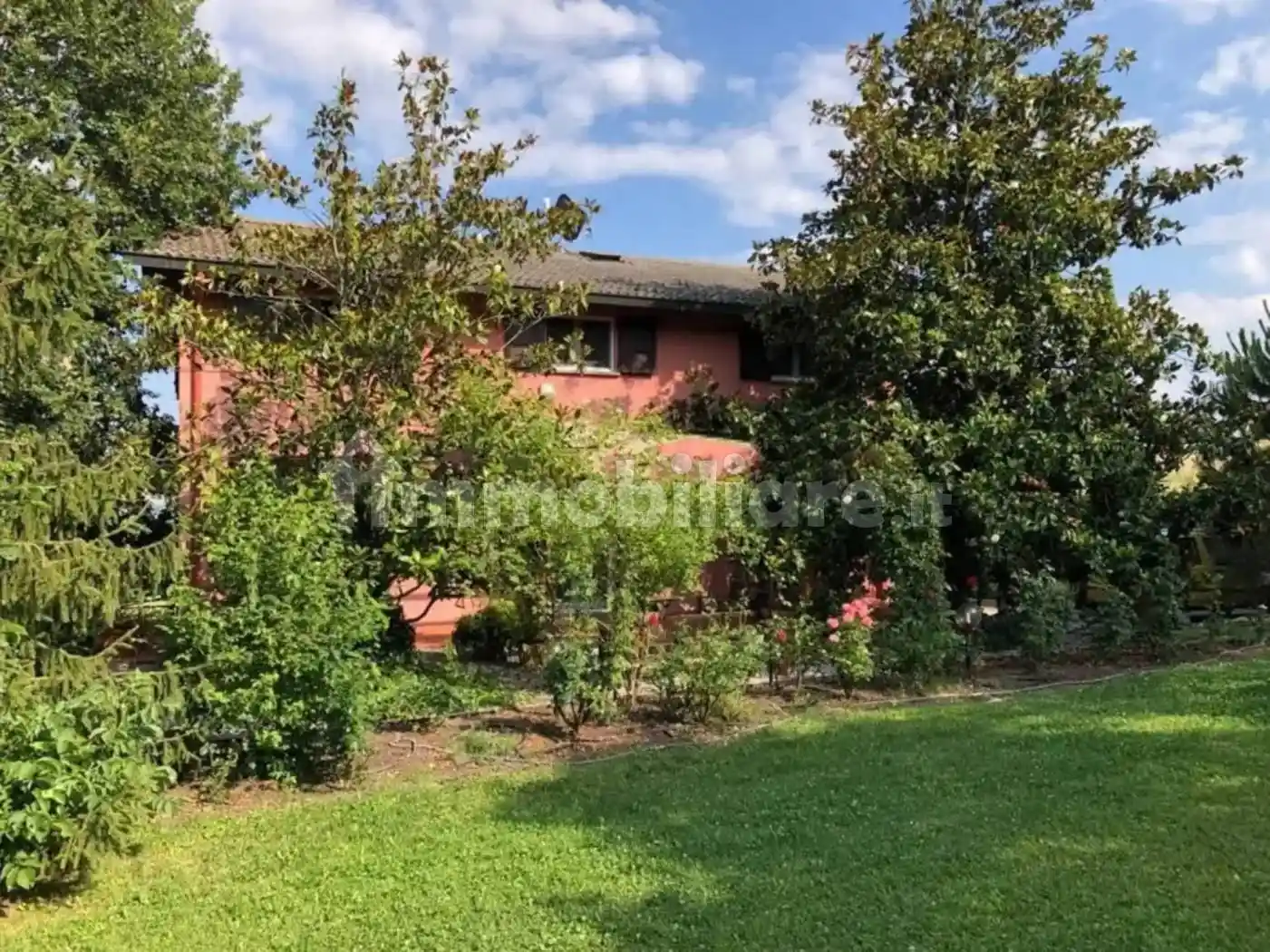 Villa in vendita a Langhirano