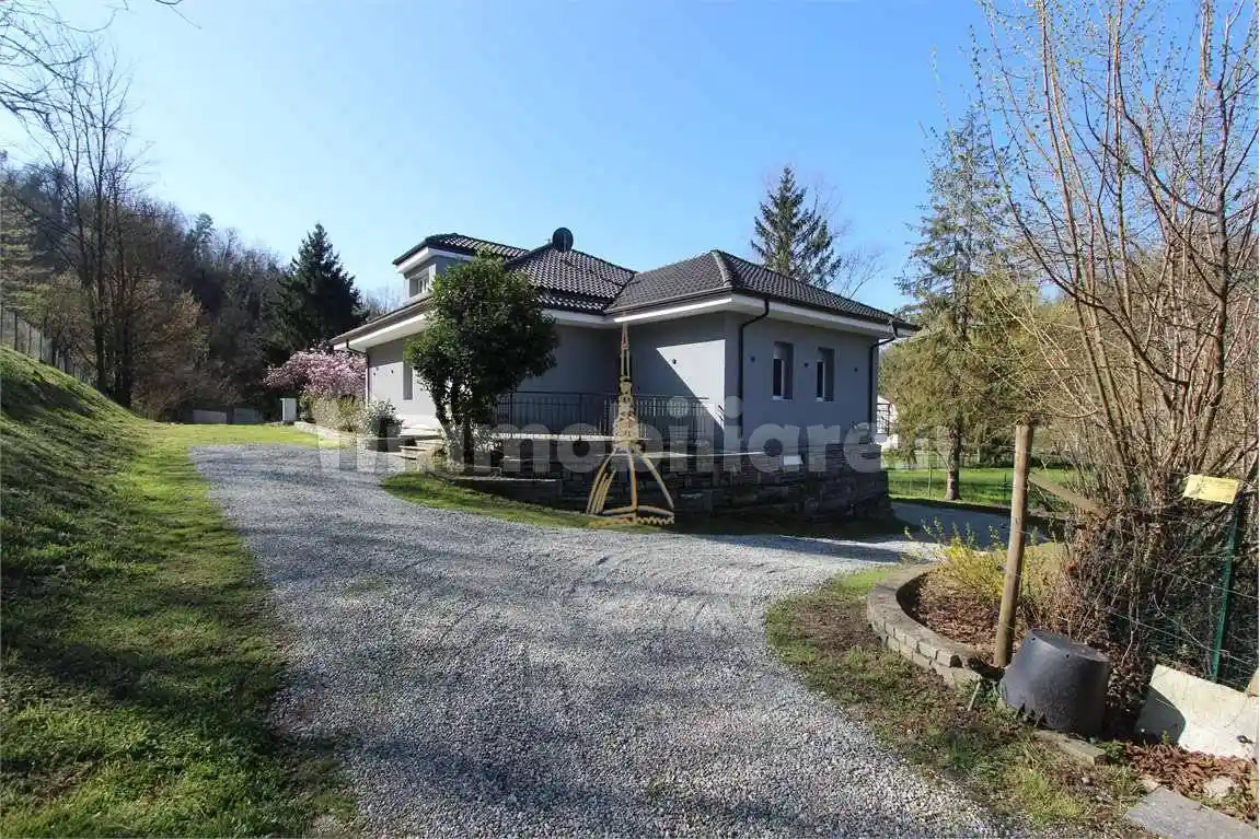 Villa in vendita a Sciolze