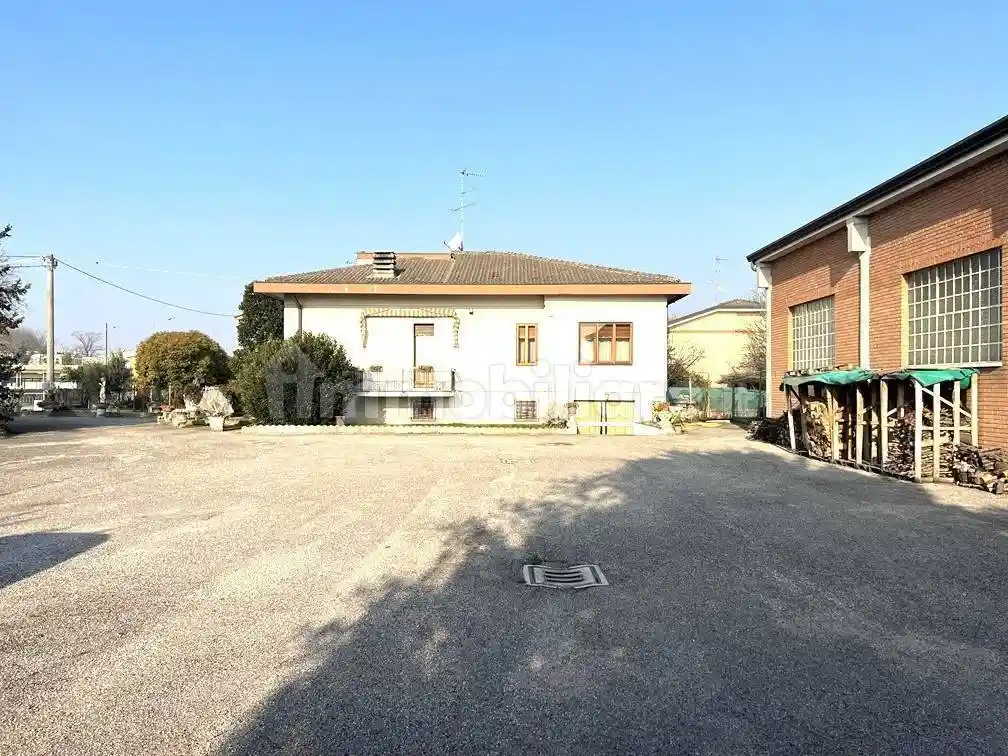 Casa indipendente in vendita a Castel d'Ario