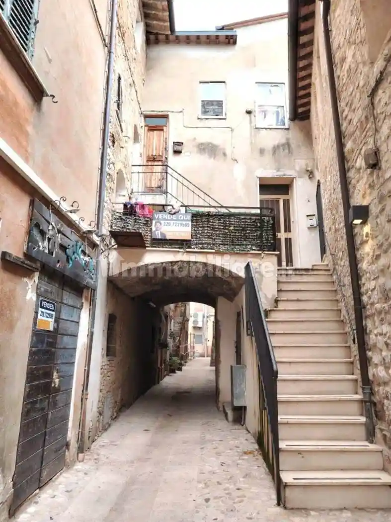 Casa indipendente in vendita a Bastia Umbra