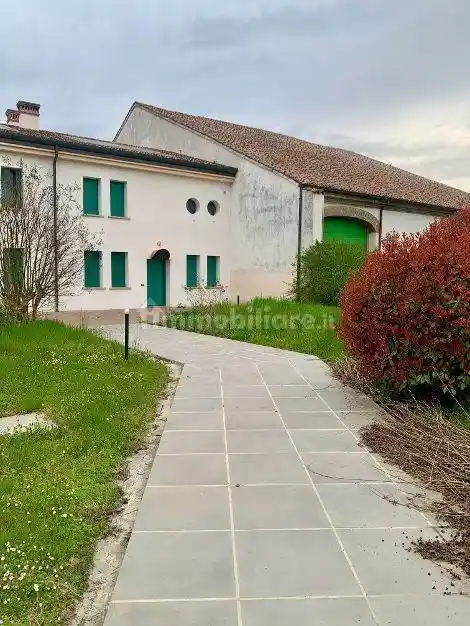 Villetta a schiera in vendita a Sabbioneta