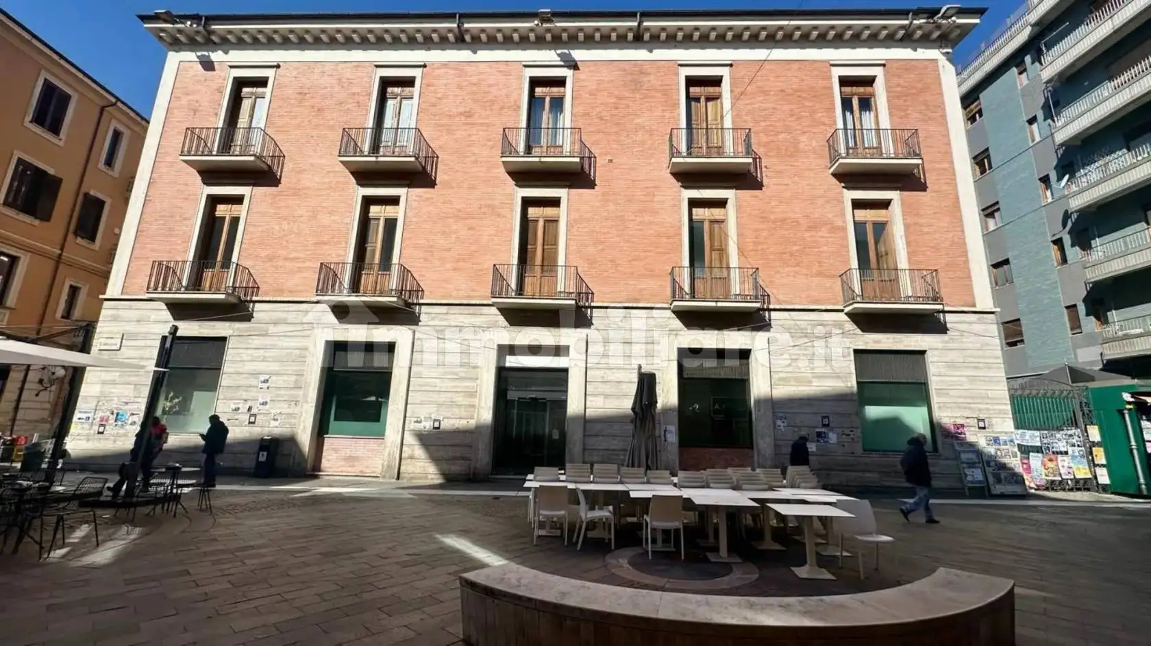 Palazzo - Edificio in vendita a Cosenza