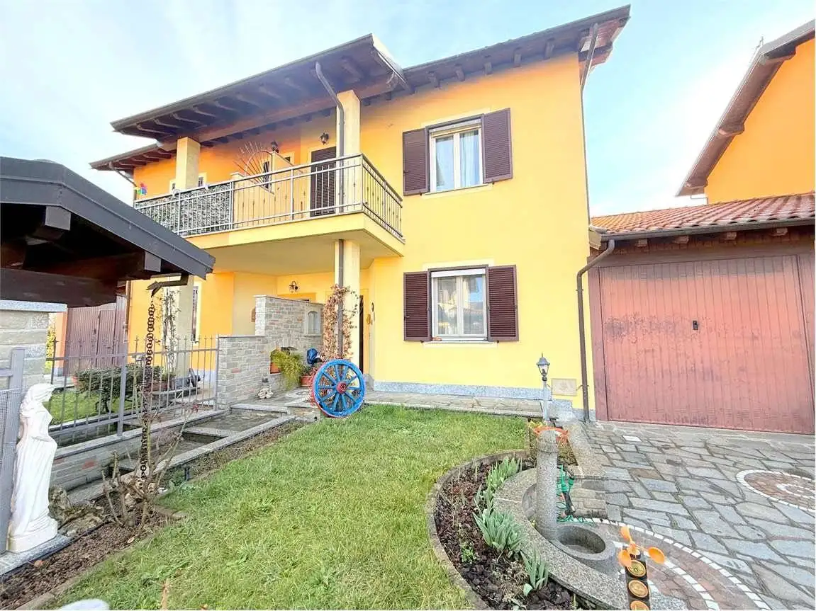 Villetta a schiera in vendita a Pasturana