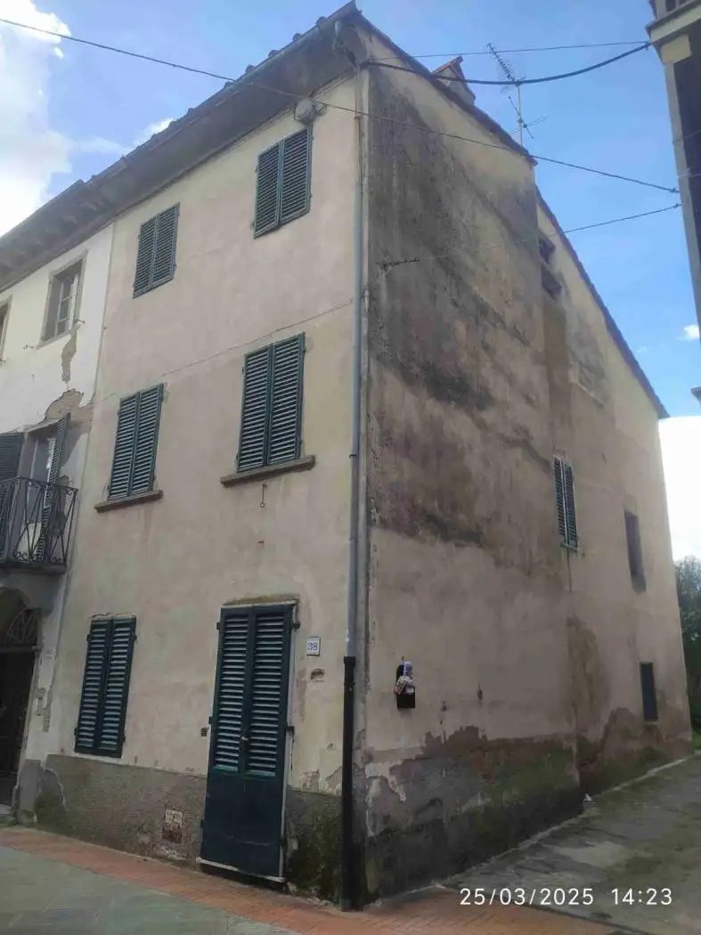 Casa indipendente in vendita a Chiesina Uzzanese