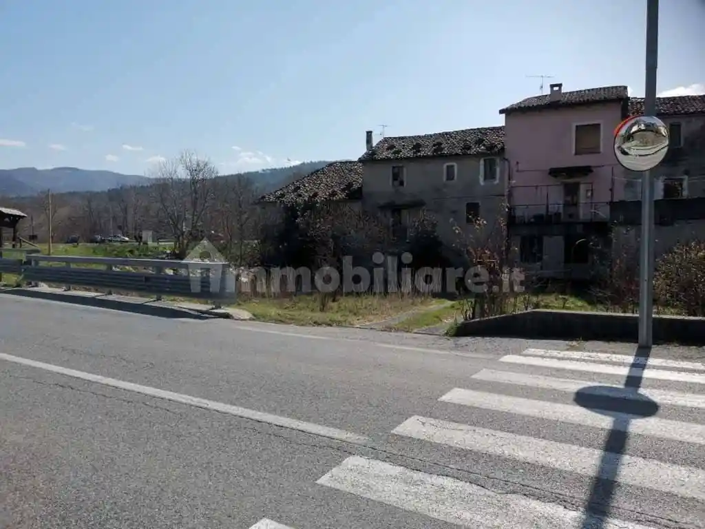 Rustico, da ristrutturare, 230 m², Bagnasco - foto 3