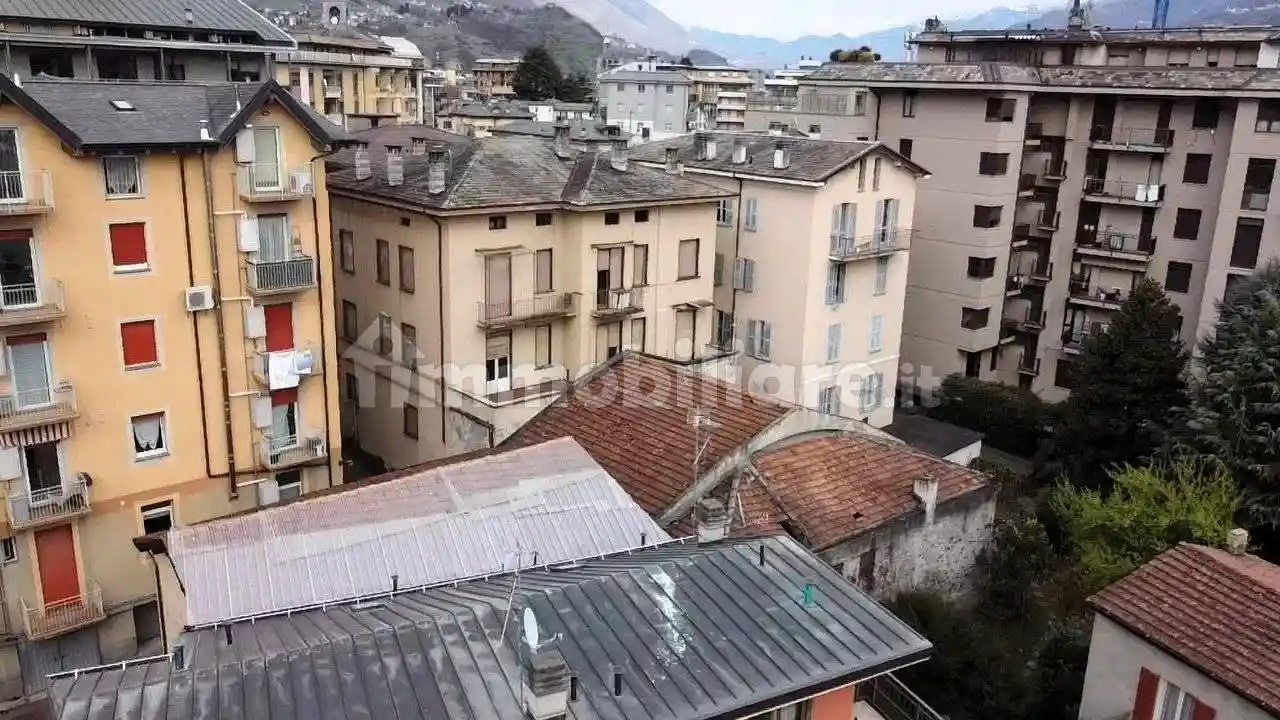 Casa indipendente in vendita a Sondrio