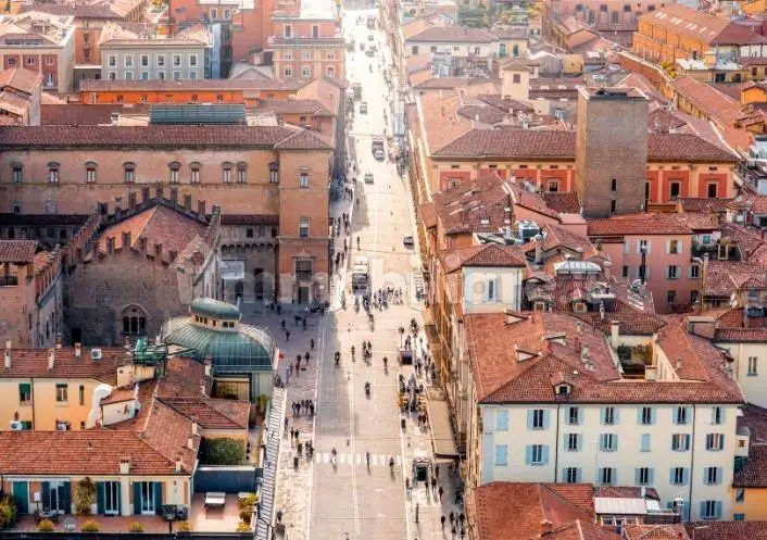 Appartamento in vendita a Bologna