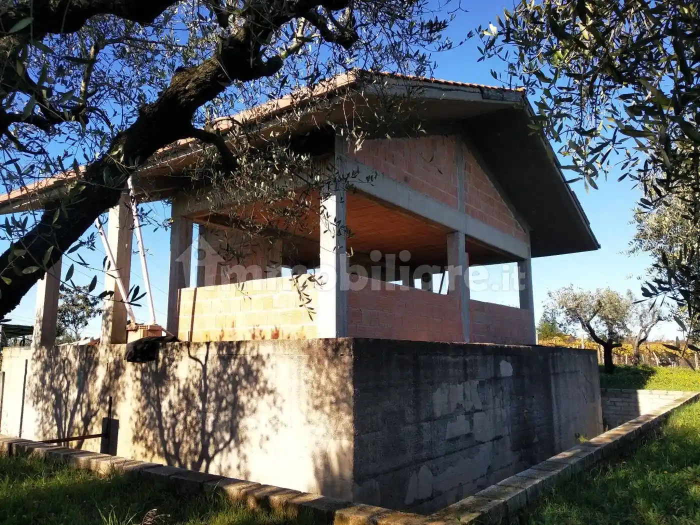 Villa in vendita a Lanuvio