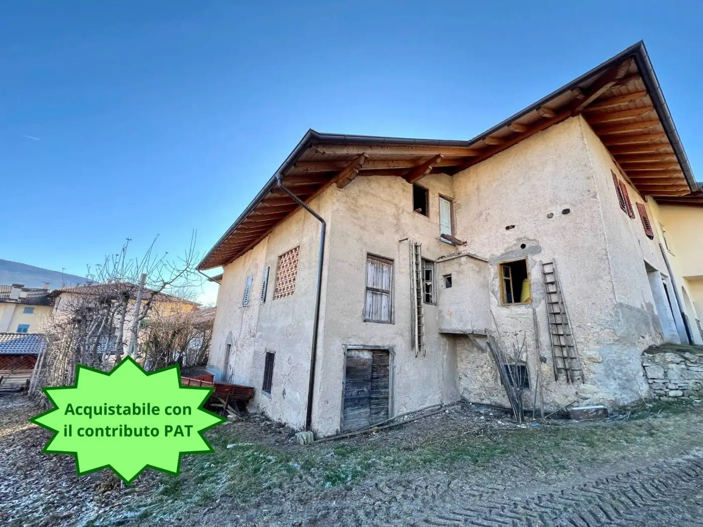 Casa indipendente in vendita a Novella