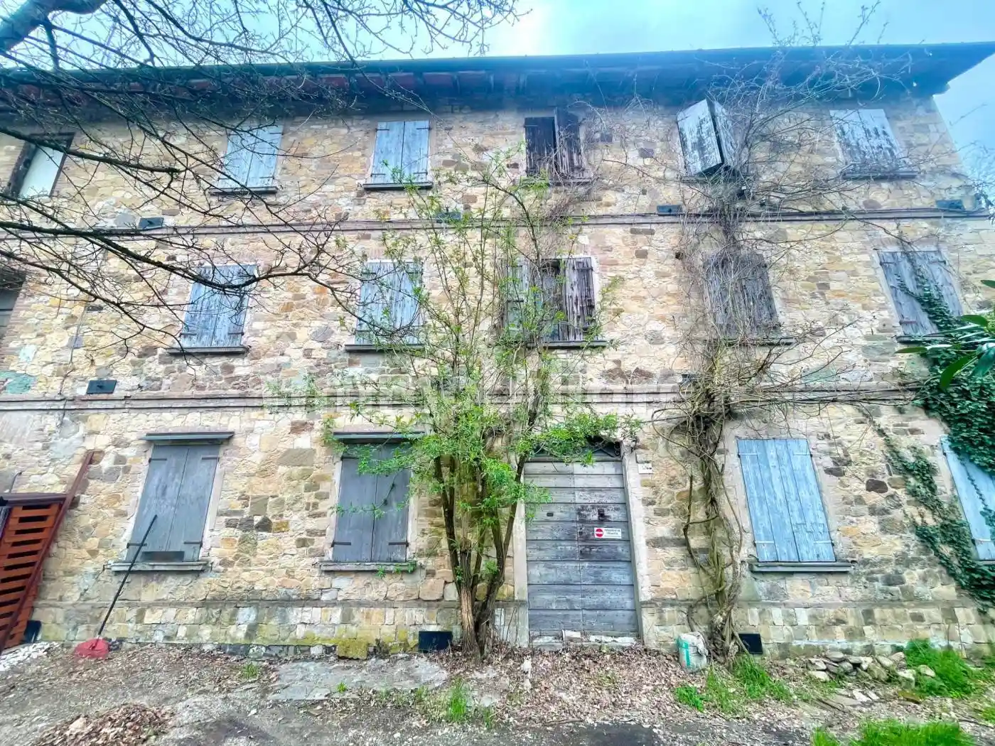 Rustico - Casale in vendita a Scandiano
