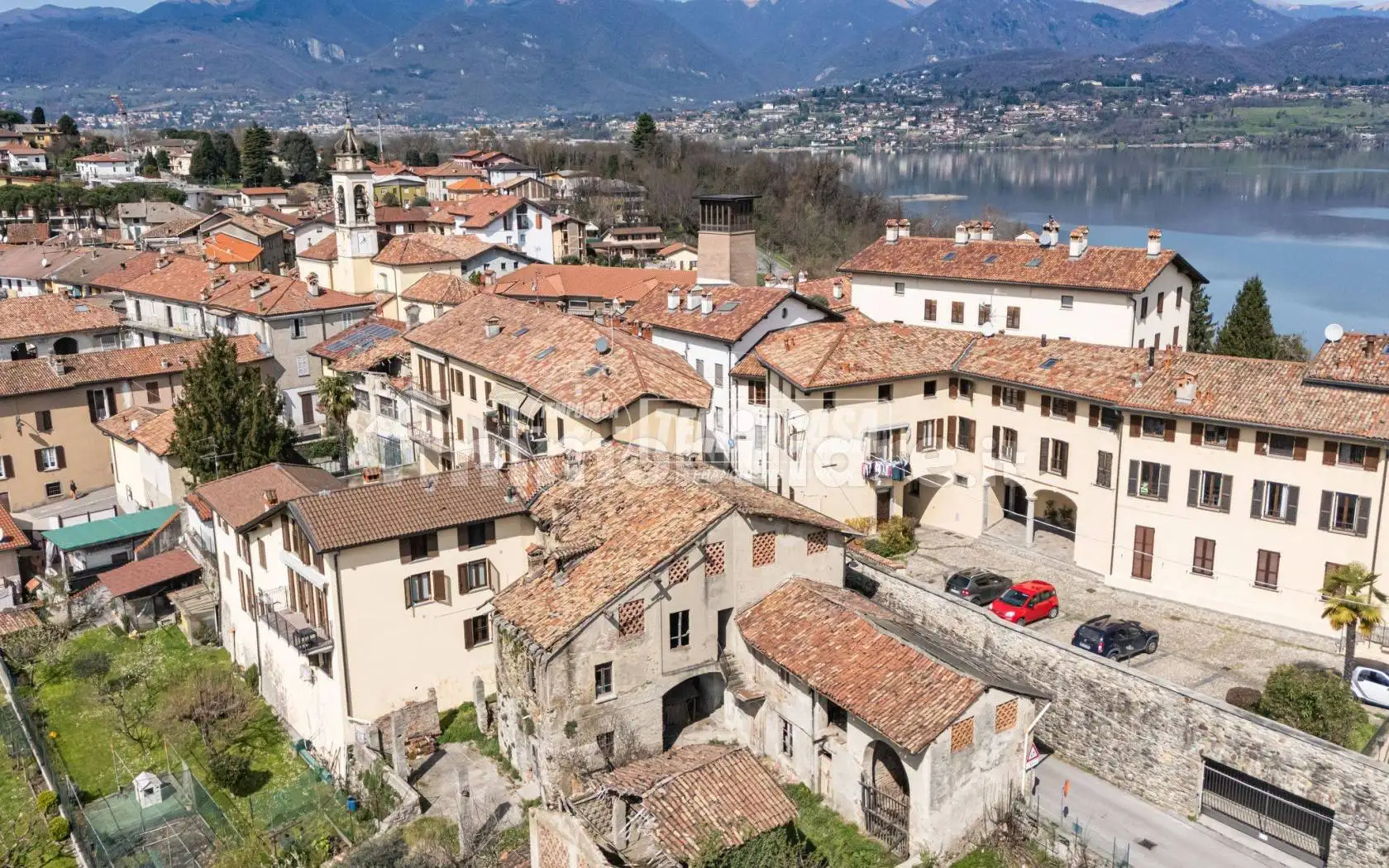 Rustico - Casale in vendita a Rogeno