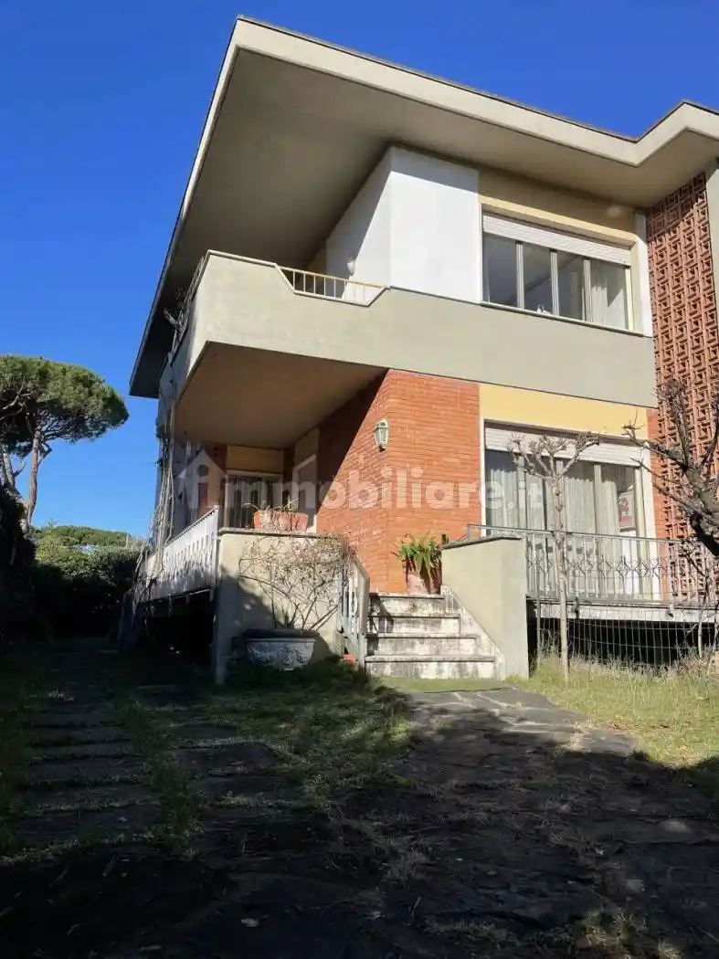 Villa in vendita a Pietrasanta