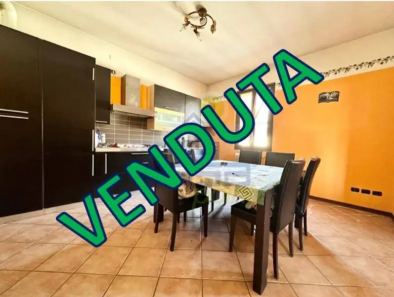 Appartamento in vendita a Grumello Cremonese ed Uniti