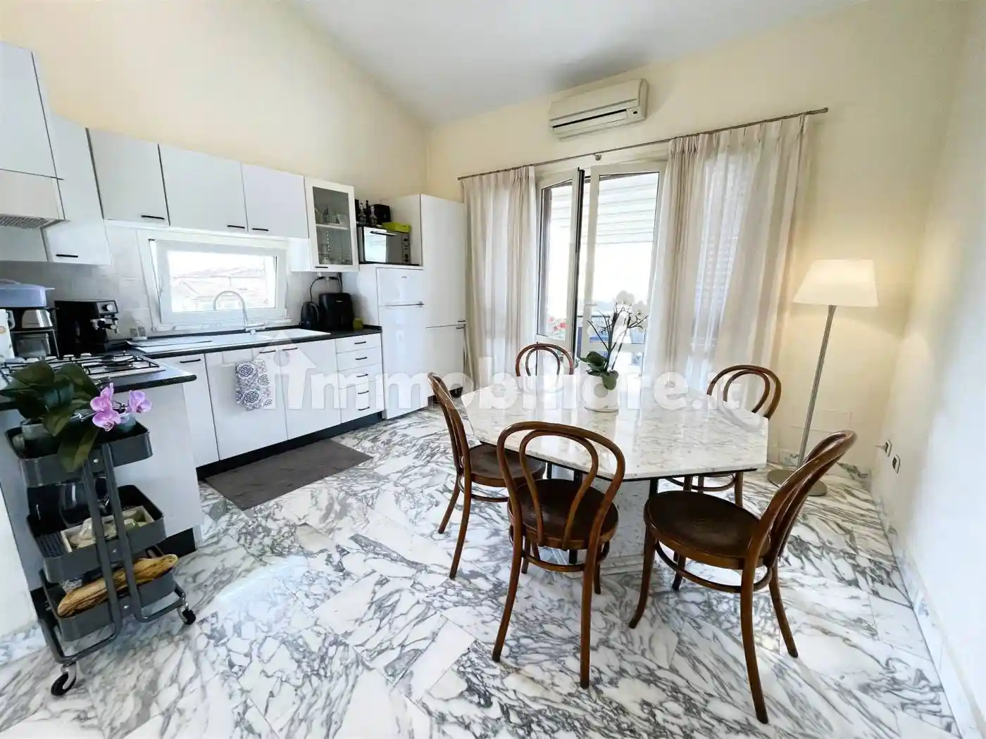 Appartamento in vendita a Viareggio