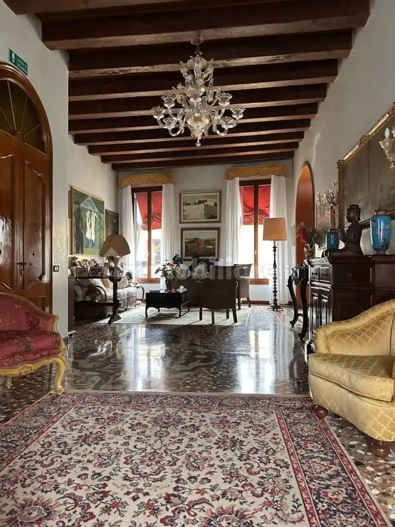 Appartamento in vendita a Venezia