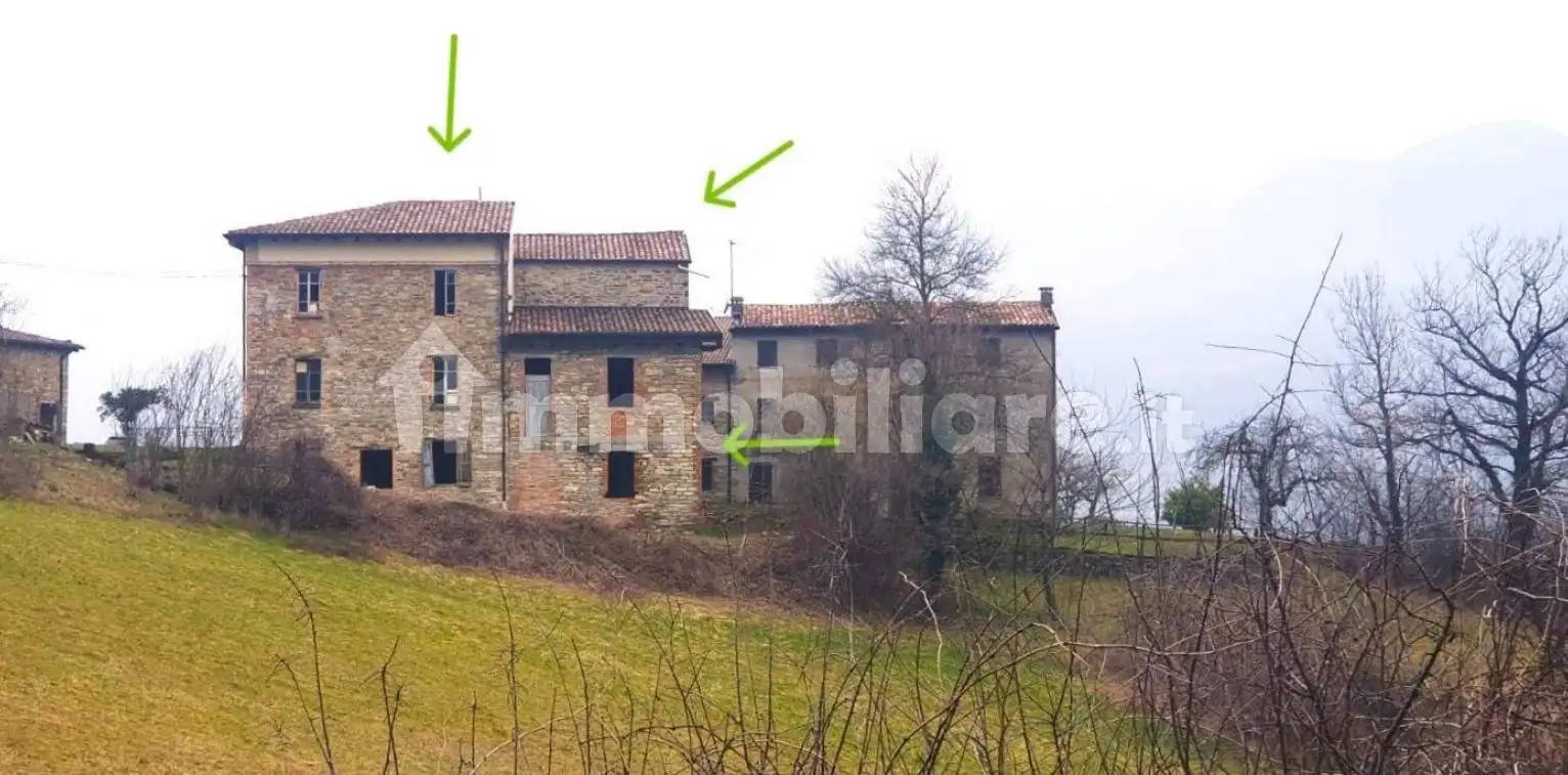 Rustico - Casale in vendita a Vernasca