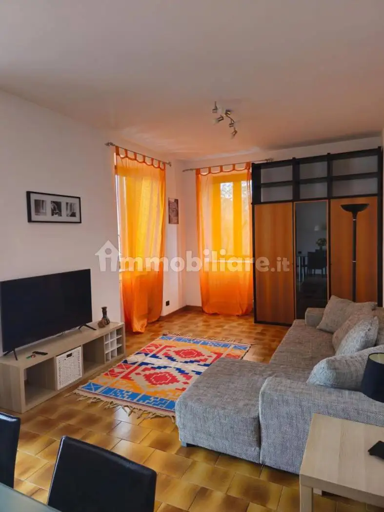 Appartamento in affitto a Nesso