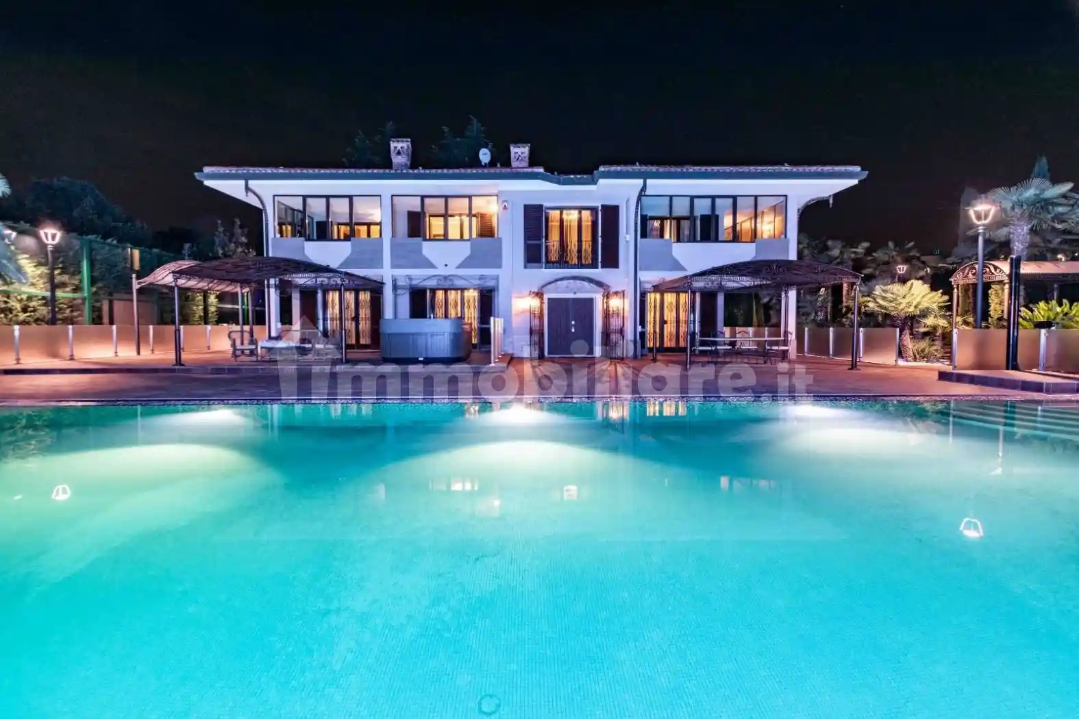 Villa in vendita a Padenghe sul Garda