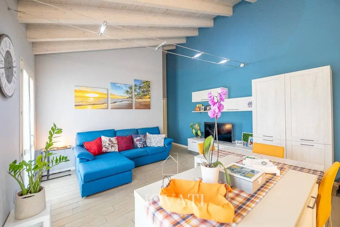 Trilocale ottimo stato, primo piano, Cavacurta, Castelgerundo - foto 2