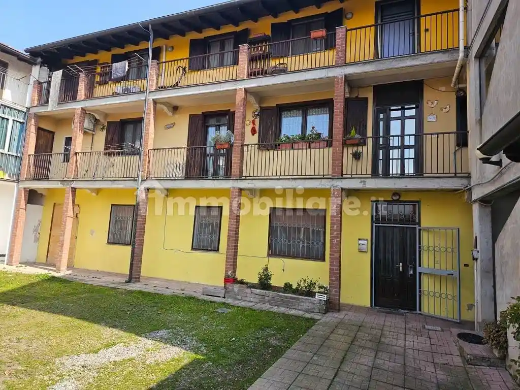 Appartamento in vendita a Sozzago