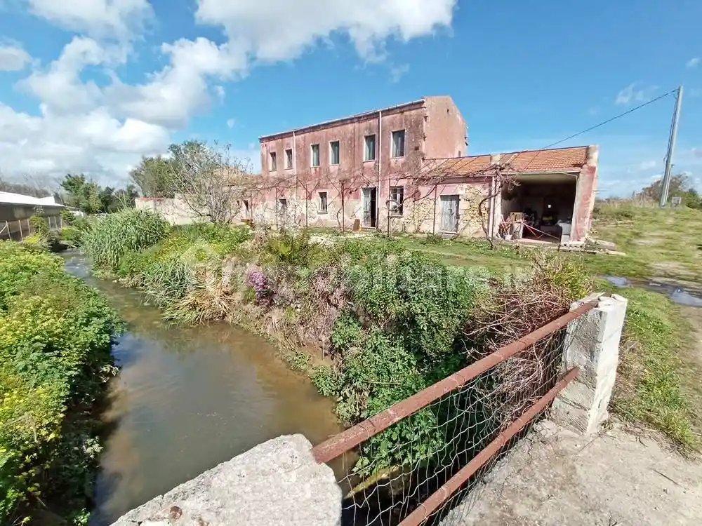 Rustico - Casale in vendita a Sassari