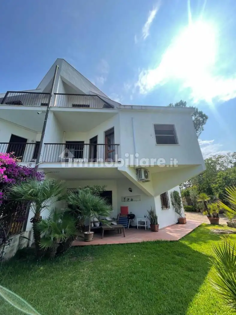 Villa in vendita a Civitavecchia