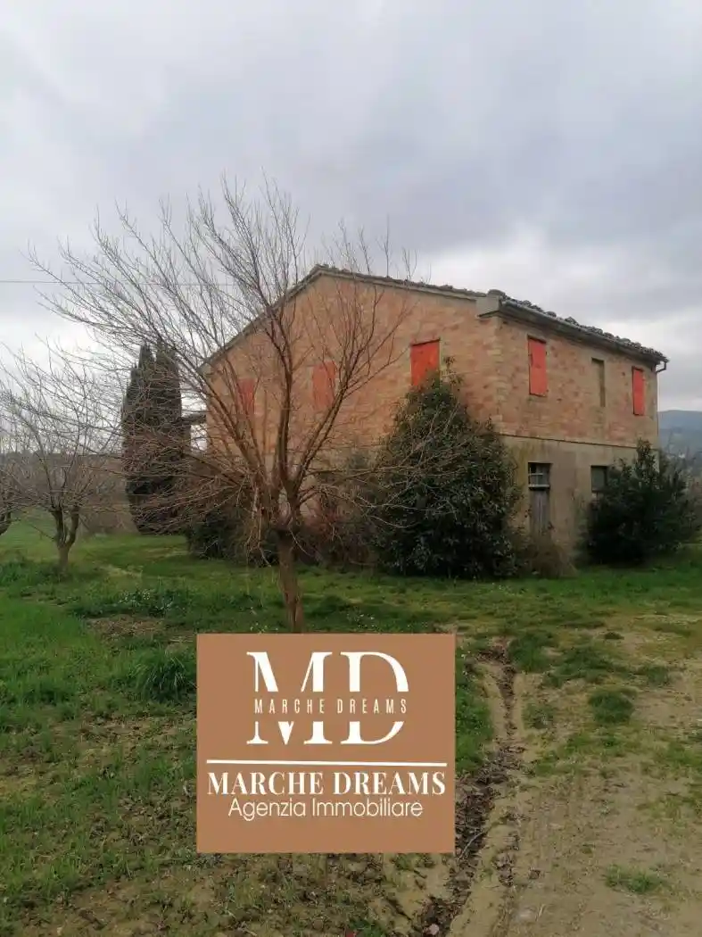 Rustico - Casale in vendita a Cingoli