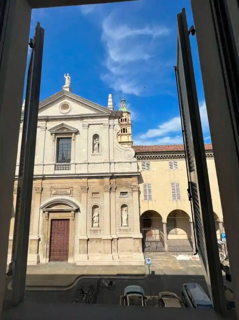 Appartamento in vendita a Piacenza