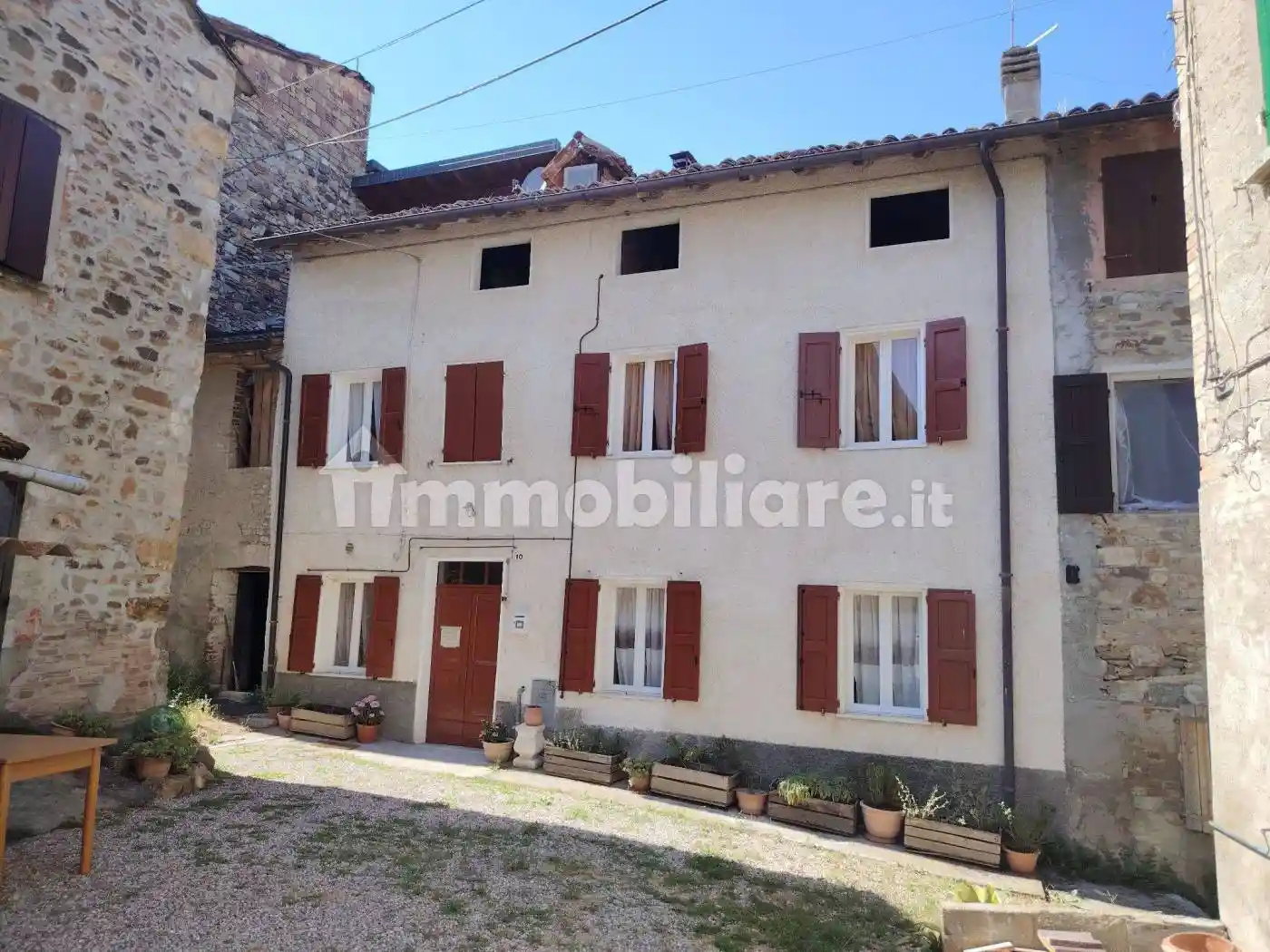 Casa indipendente in vendita a Viano