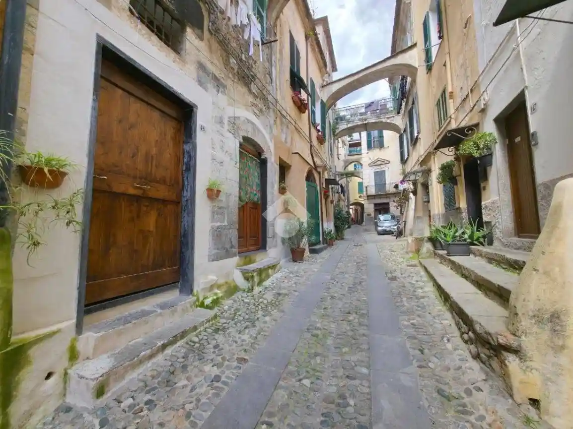 Appartamento in vendita a Taggia