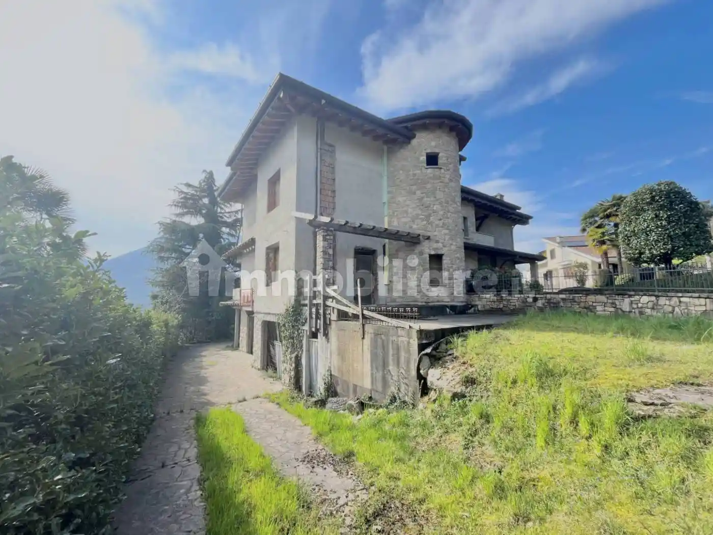 Villa in vendita a Albino