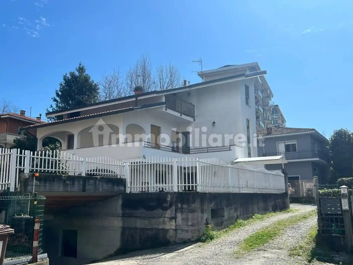 Casa indipendente in vendita a Banchette