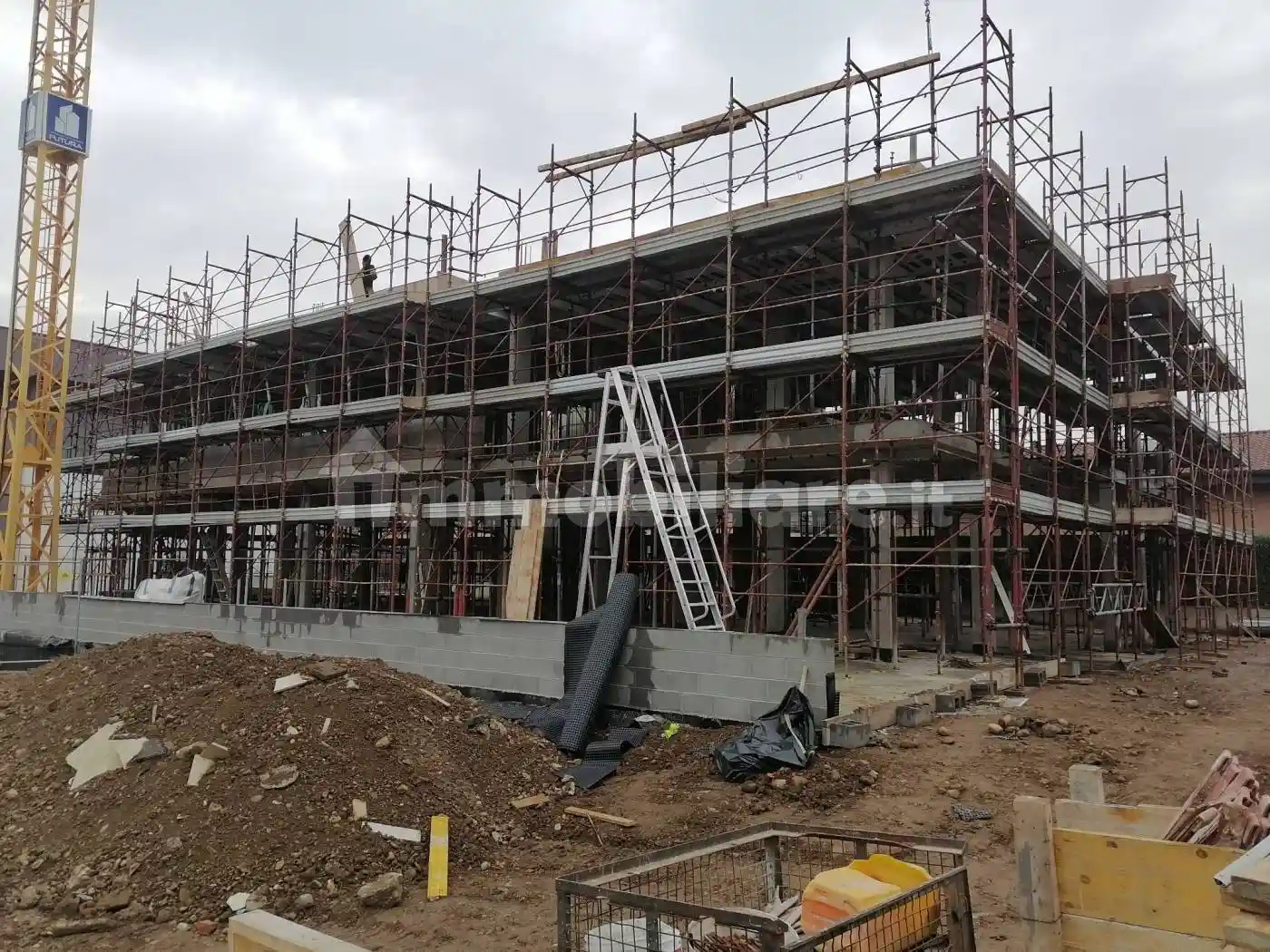 Appartamento in vendita a Caronno Pertusella