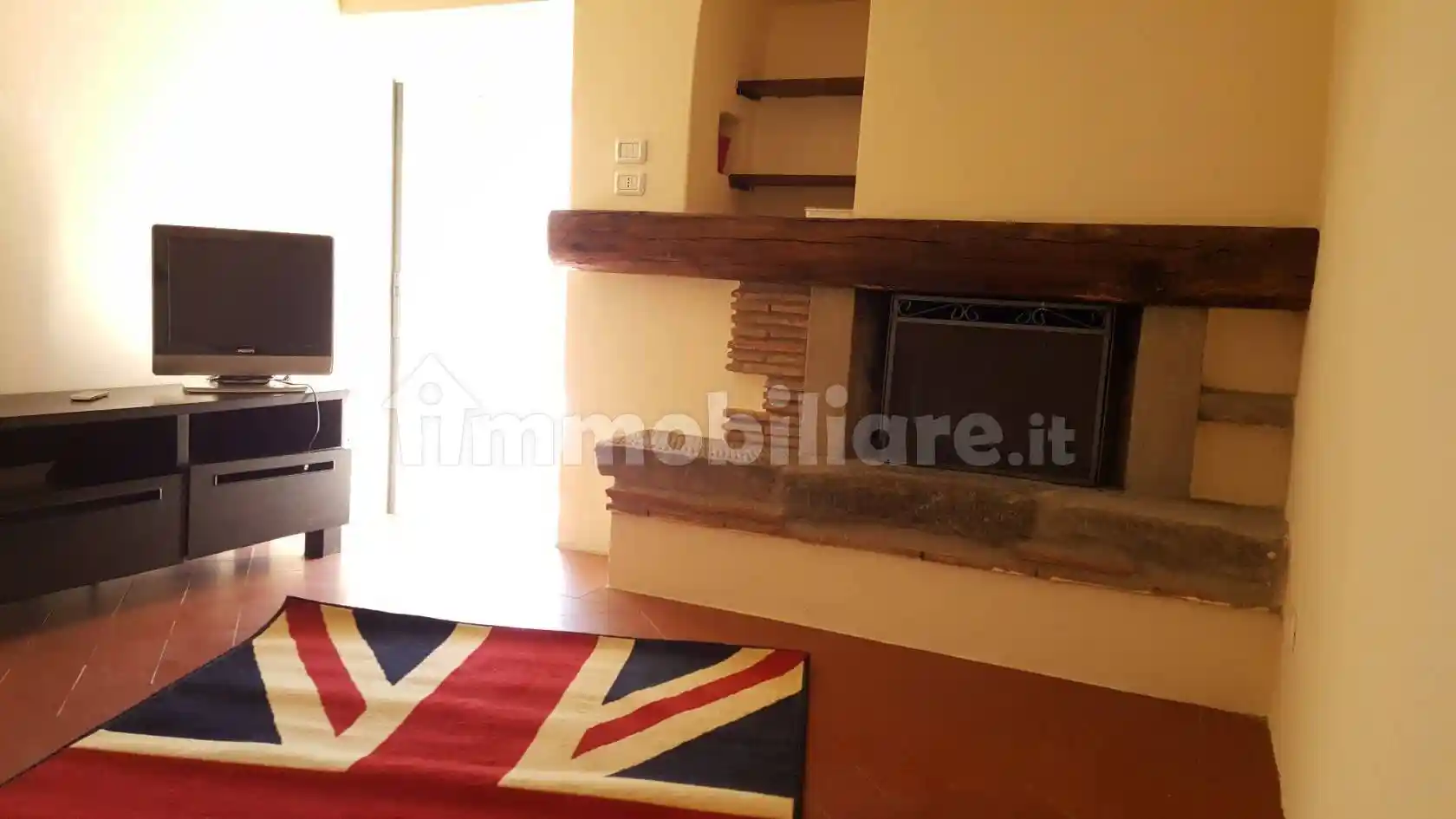 Appartamento in vendita a Bucine