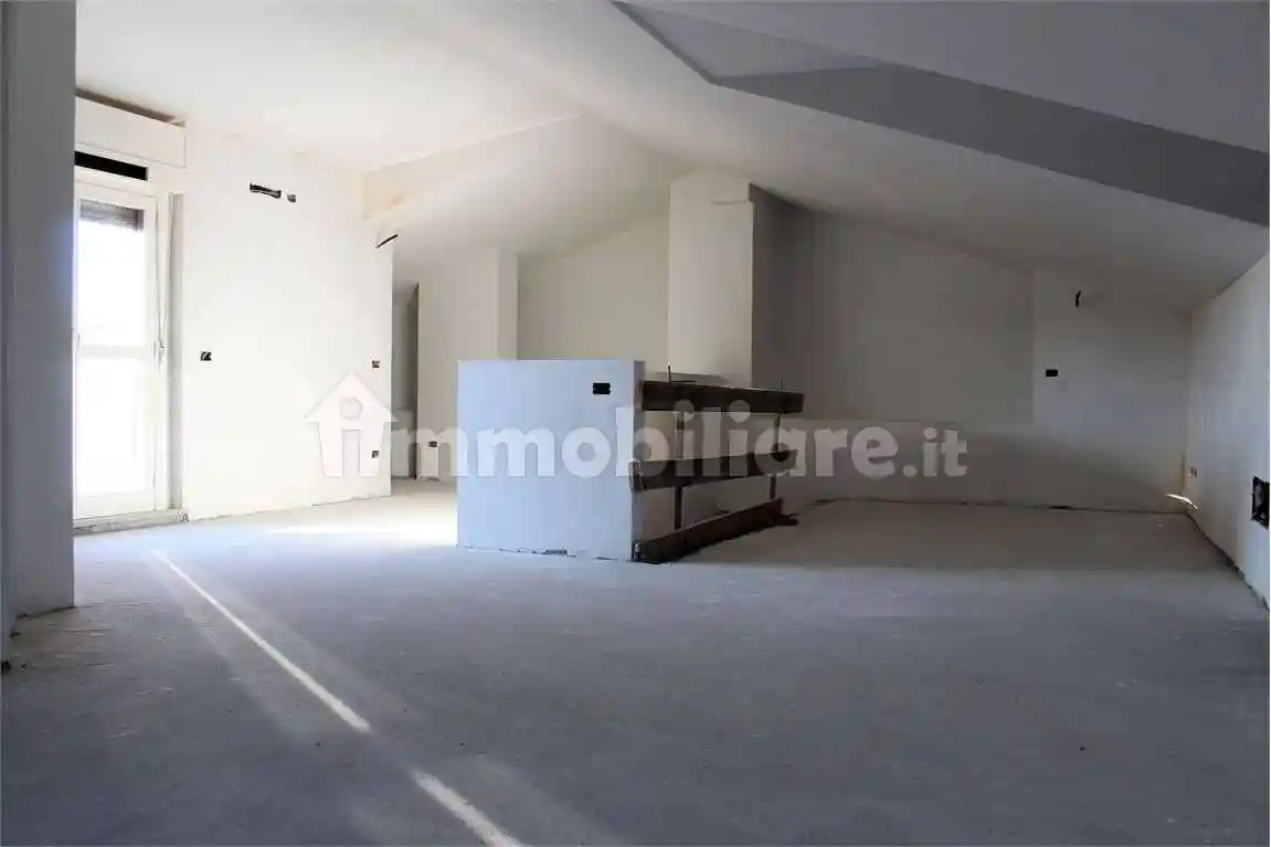 Attico - Mansarda in vendita a Novara