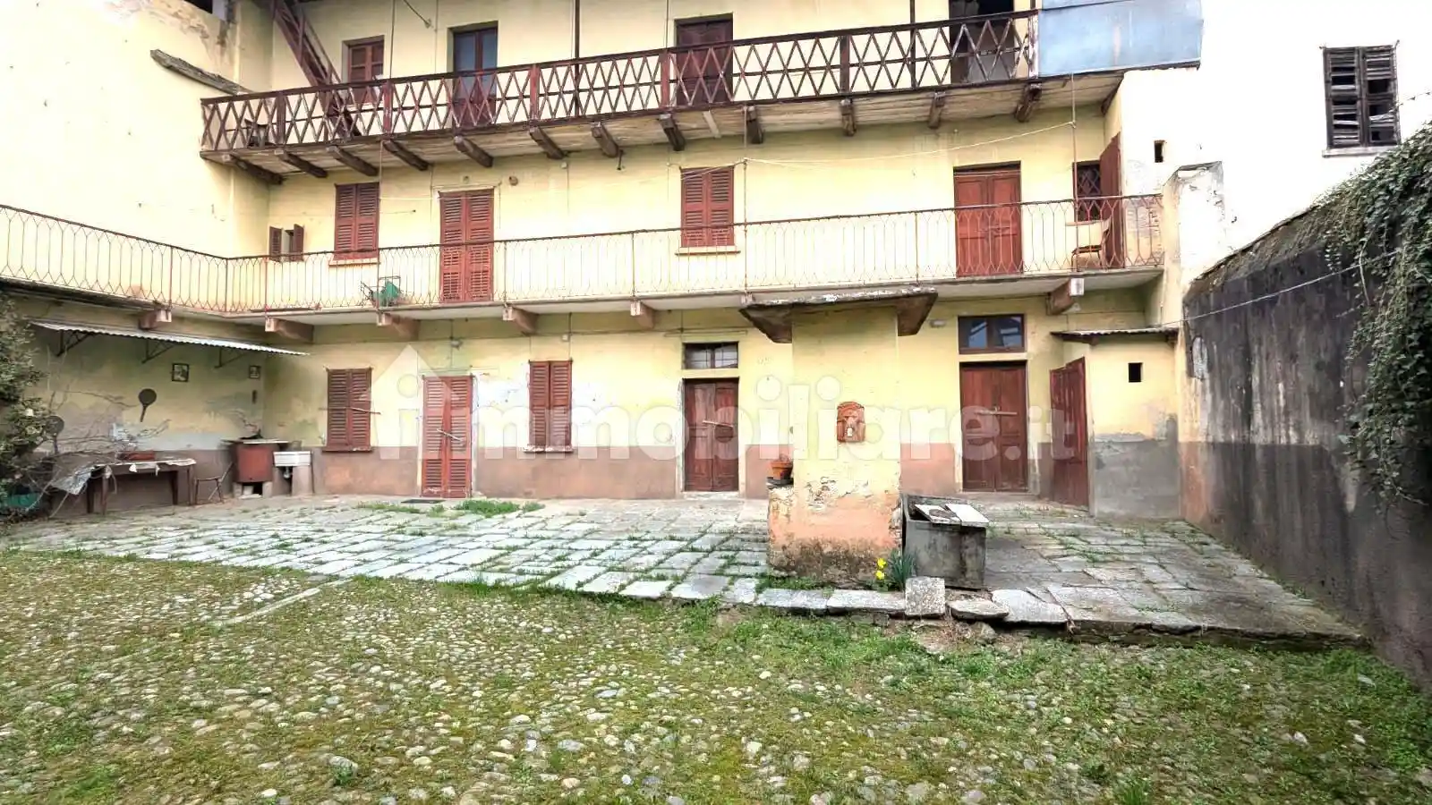 Rustico - Casale in vendita a Invorio