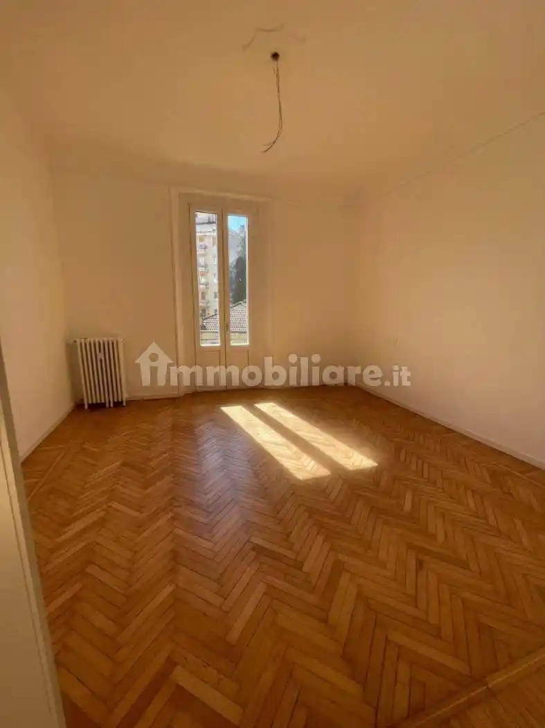 Appartamento in vendita a Varese