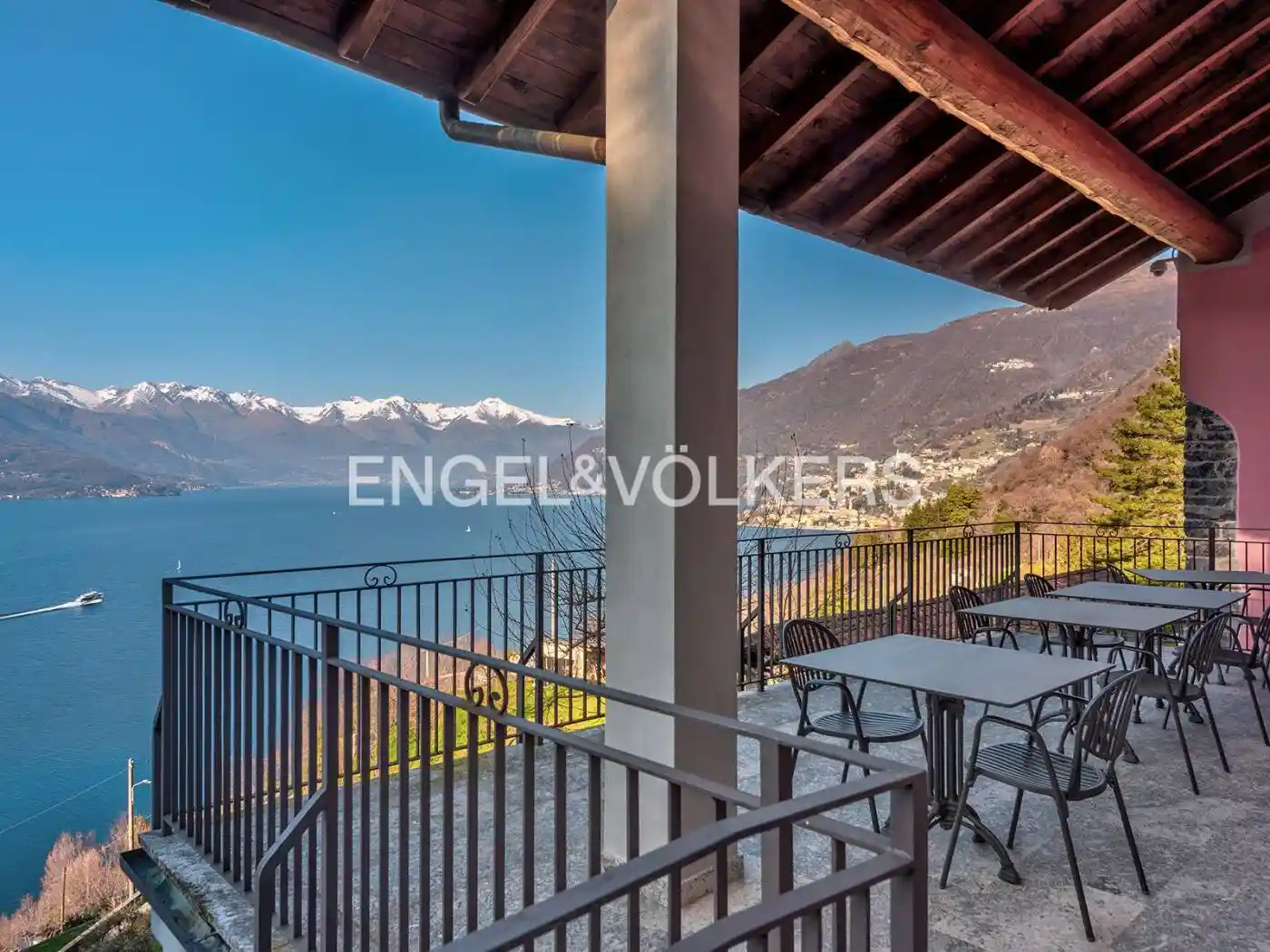 Villa in vendita a Perledo