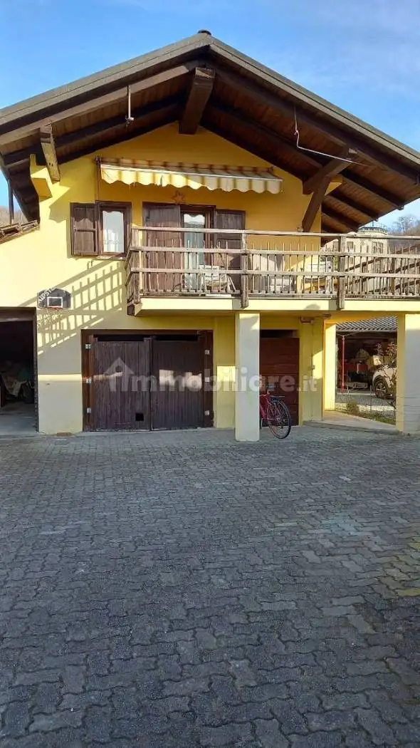 Rustico - Casale in vendita a Montalto Dora