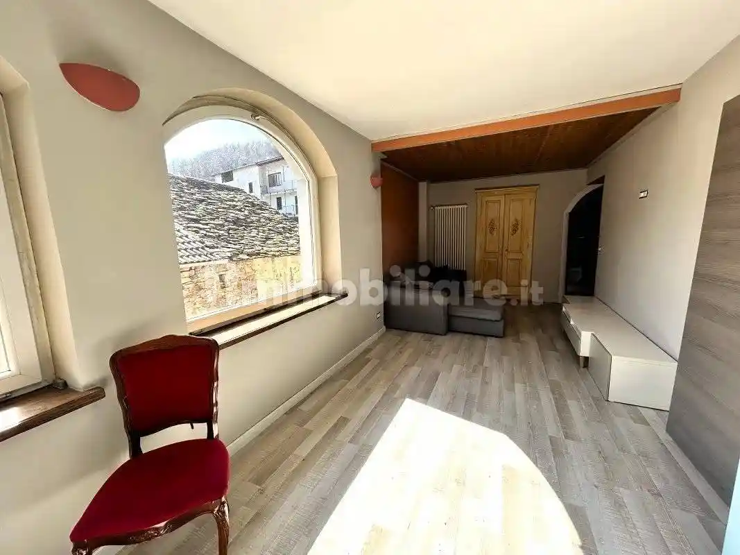 Appartamento via Roma 33, Brosso - foto 2