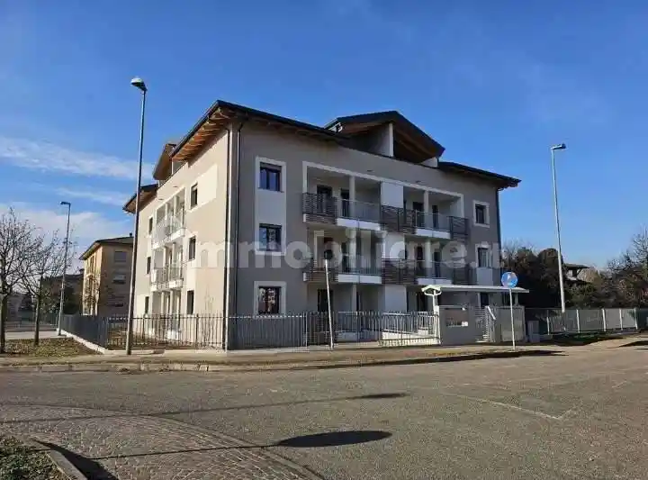 Appartamento in vendita a Casorate Primo