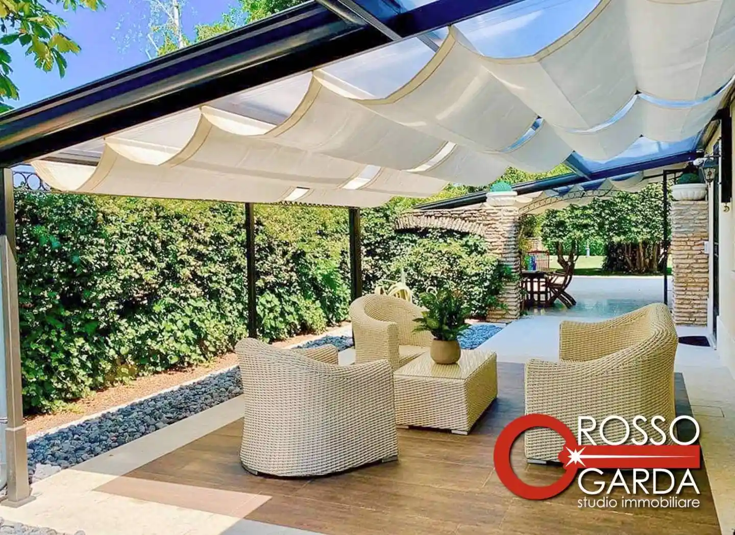 Villa in vendita a Desenzano del Garda