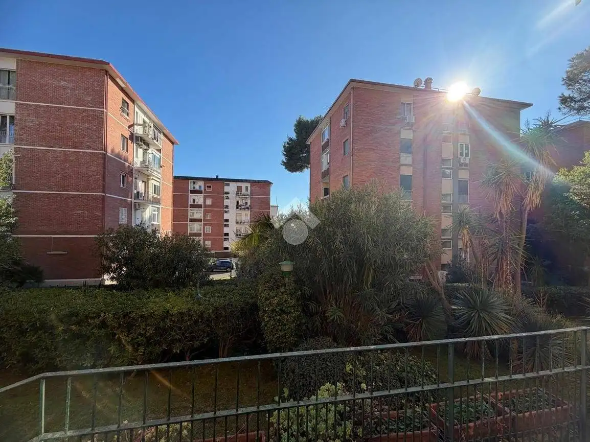 Appartamento in vendita a Napoli