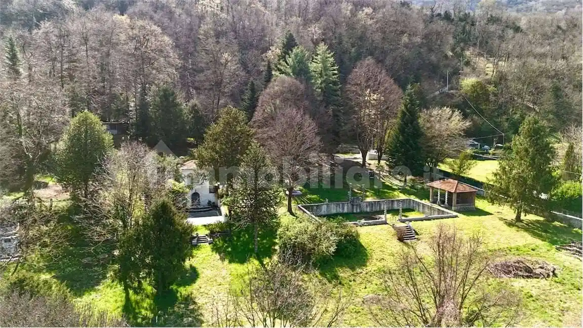 Casa indipendente in vendita a Cuvio