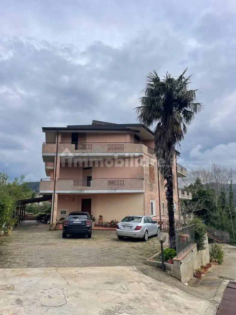 Villa in vendita a Curinga