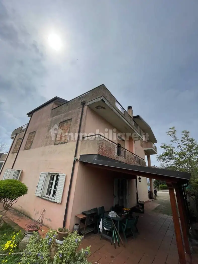 Villa plurifamiliare via Vincenzo Calvieri 10, Centro, Curinga - foto 3