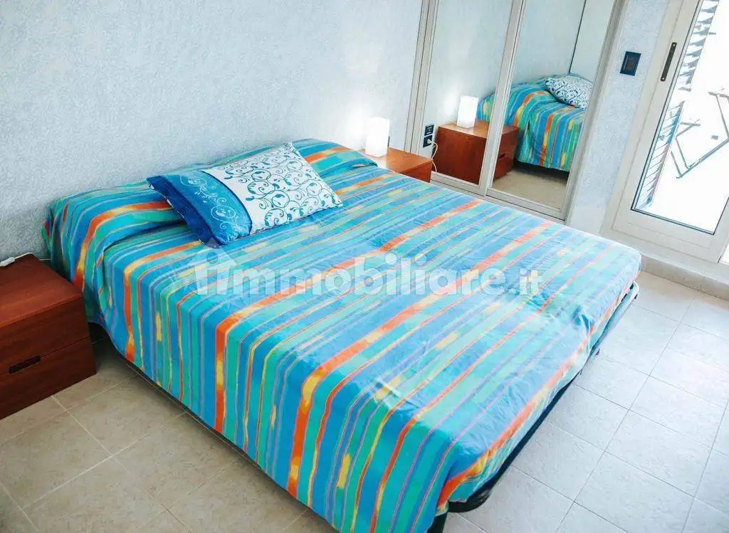 Appartamento in affitto a Soverato